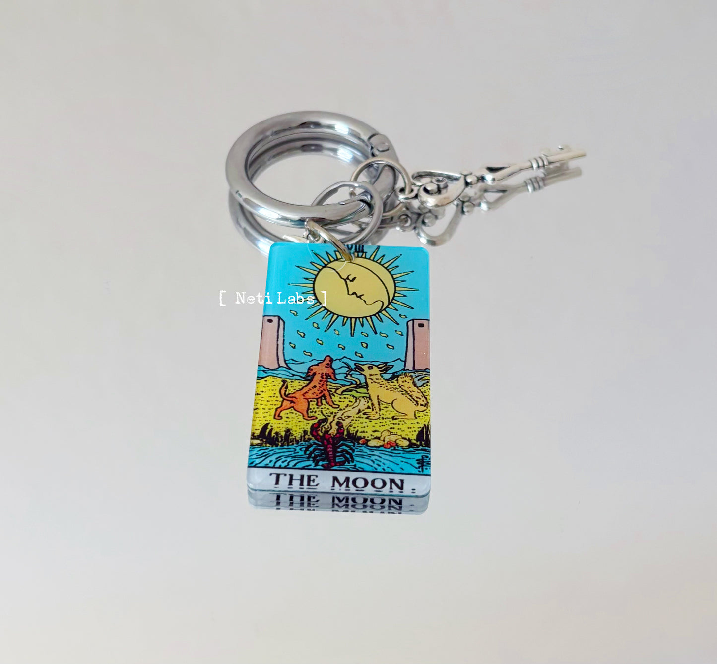 The Moon - Tarot Card Keychain Acrylic, Rider Waite Classic Design Major Arcana, Tarot Accessory Decor, Cool Key Charm Ring Witchy Cute Gift